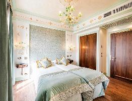 Hotel Monaco And Grand Canal 